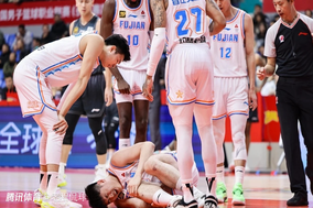 NBA前瞻：独行侠VS湖人 东契奇战旧主